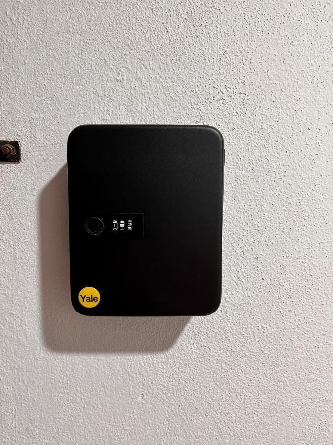 Tropika Homestay Bangi With 3 Bedrooms Kajang Eksteriør billede