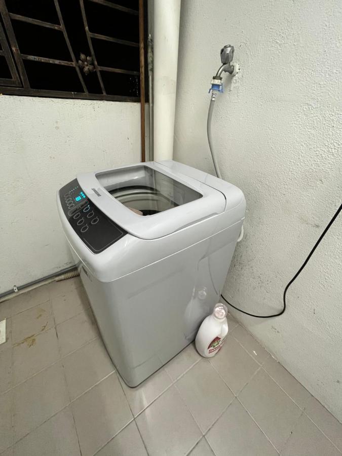 Tropika Homestay Bangi With 3 Bedrooms Kajang Eksteriør billede